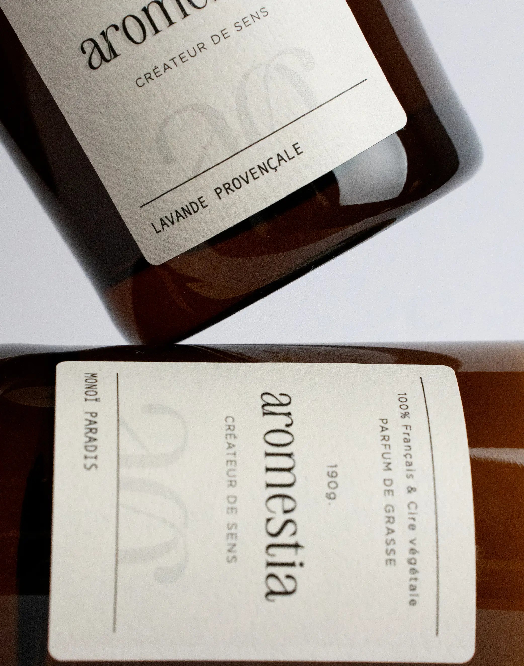 Composition avec bougie Monoi et bougie lavande Aromestia